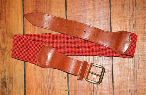 Ceinture_16_ parels gemonteerd op elastische banden en leren, Kleding | Dames, Riemen en Ceinturen, Gedragen, Heupriem, 80 tot 90 cm