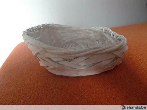 rieten mand, Huis en Inrichting, Woonaccessoires | Schalen en Manden, Nieuw, Mand, Ophalen