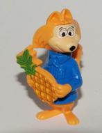 Toons Yogi Bear K96 n 56: Fibber Fox met ananas, Ophalen of Verzenden, Zo goed als nieuw, Steekfiguren