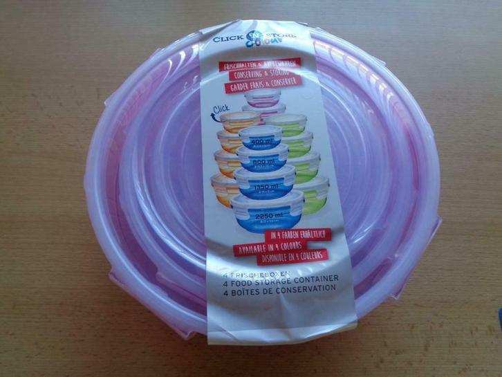 4 Boîtes de conservation rondes. Neuves., Maison & Meubles, Cuisine| Tupperware, Neuf, Enlèvement ou Envoi