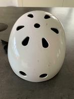 Fiets of skate helm, Fietsen en Brommers, Fietsaccessoires | Fietshelmen, Zo goed als nieuw, Ophalen