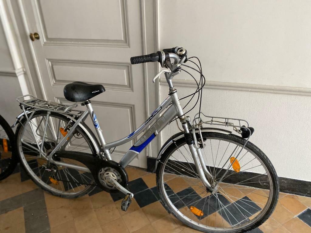 ② Damesfiets itek — Fietsen | Dames | Damesfietsen — 2dehands