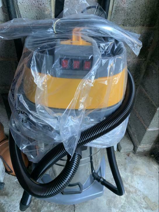 Aspirateur professionnel !!! Très puissant 4500W, Doe-het-zelf en Bouw, Reinigingsmachines, Nieuw