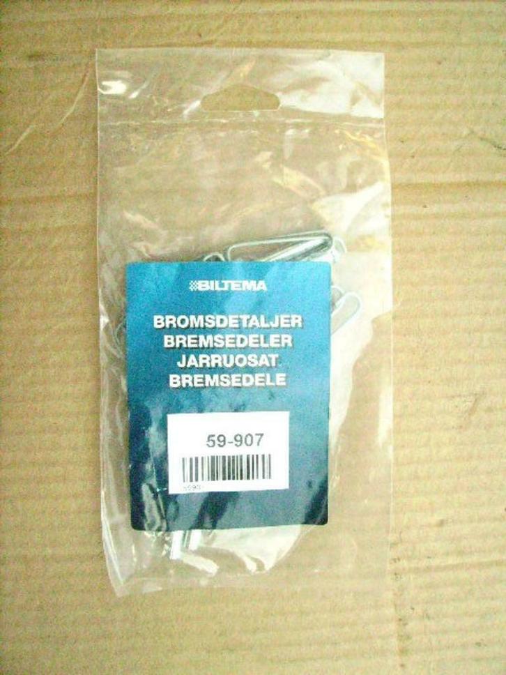 Montageset remblokken Volvo P1800/144/145/240, Auto-onderdelen, Remmen en Aandrijving, BMW, Oldtimer onderdelen, Opel, Overige automerken