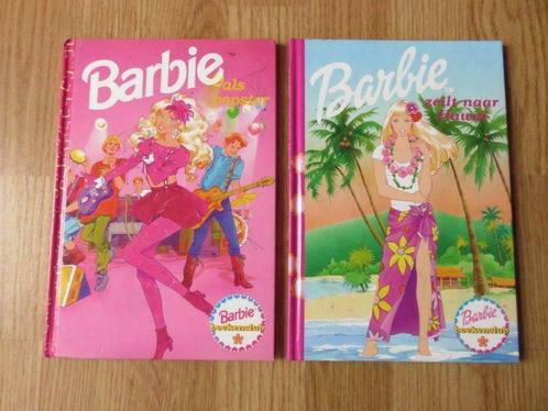 2 mooie booken Barbie als popster en zeilt naar Hawaï 44blz, Livres, BD, Utilisé