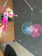 Barbie met vliegende kat, Kinderen en Baby's, Speelgoed | Poppen, Ophalen of Verzenden, Zo goed als nieuw, Barbie