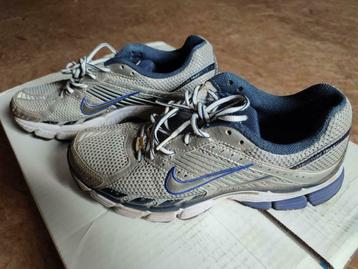 Nike 'STRUCTURE TRIAX 11' taille 45, Course à pied, Chaussures de course à pied, Utilisé, Enlèvement ou Envoi