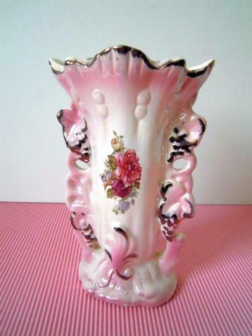 Vase cornet rose, Enlèvement ou Envoi