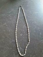 Mooie ketting parelmoeren look., Handtassen en Accessoires, Kettingen, Ophalen, Zo goed als nieuw, Beige, Steen of Mineraal