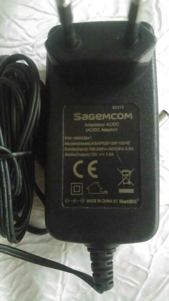 Ac / DC Sagem adaptateur chargeur lader 12v 1.5a port 5.47mm, Enlèvement ou Envoi, Utilisé