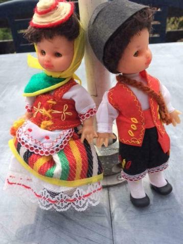 couple folklorique, Enlèvement ou Envoi, Comme neuf, Poupée