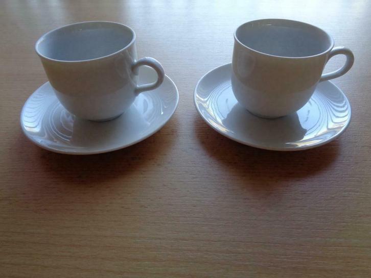 Tasse et sous tasse. Blanche Bavaria. X 2 pièces, Maison & Meubles, Cuisine | Vaisselle, Utilisé, Autres types, Autres styles