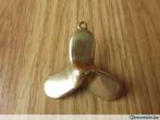 superbe pendentif en forme d'hélice de bateau en laiton, Comme neuf, Autres matériaux