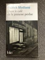 "Dans le café de la jeunesse perdue" de Patrick Modiano, Enlèvement, Neuf