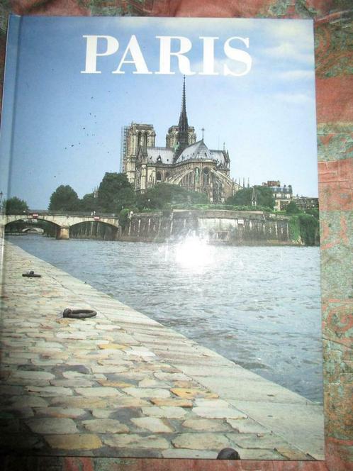 PARIS et sa cathedrale d avant incendie, Livres, Politique & Société, Neuf, Envoi