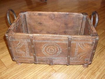 antiek spaans druivenkistje beschikbaar voor biedingen