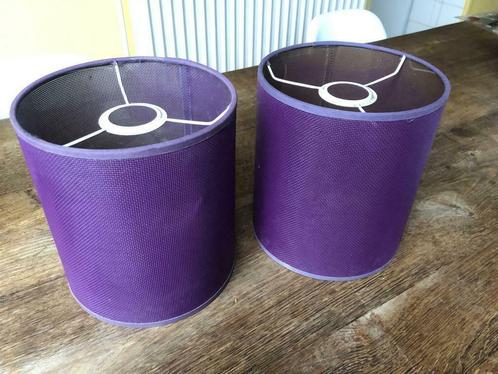 Abats-jours mauve/violet 20x18 lot de 2, Maison & Meubles, Lampes | Abat-jour, Utilisé, Moins de 25 cm, Rond, Autres couleurs