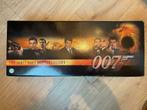 James Bond 007 collection - 19 VHS cassettes luxe box, Enlèvement ou Envoi, Comme neuf