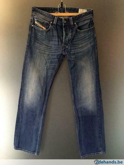 Jeans Diesel Larkee 008XR - W29 L30 - paar x gedragen, Kleding | Heren, Broeken en Pantalons, Gedragen, Blauw, Ophalen of Verzenden