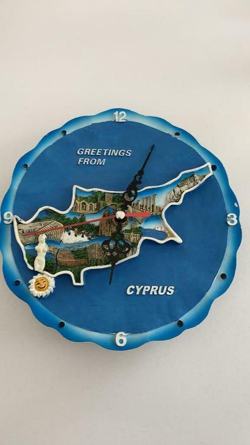 Horloge Chypres, Maison & Meubles, Accessoires pour la Maison | Horloges, Comme neuf, Horloge murale