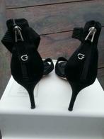 Guess pump 36,5, MET, Ophalen of Verzenden, Zo goed als nieuw