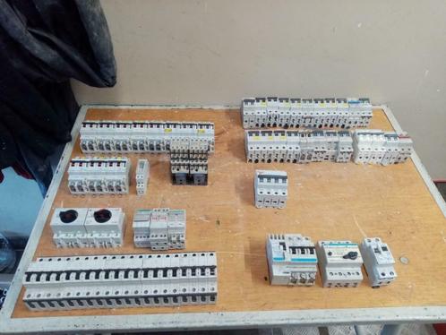 div schakalaars,automaten,diff ,relais, Hobby en Vrije tijd, Elektronica-componenten, Gebruikt, Ophalen of Verzenden