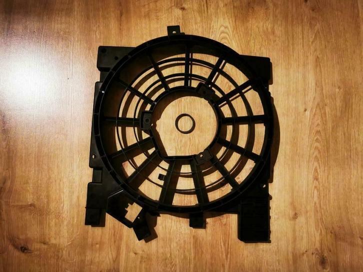 radiateurventilatorgrille OPEL Astra H / Zafira B - 13158656, Auto-onderdelen, Motor en Toebehoren, Opel, Ophalen of Verzenden
