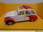 1:36 oude Corgi ref c346-1 Citroën 2cv red-white, Hobby en Vrije tijd, Modelbouw | Auto's en Voertuigen, Gebruikt, Ophalen of Verzenden