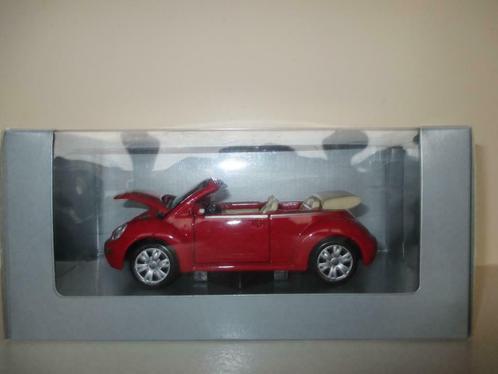 Maisto / Volkswagen New Beetle Cabrio / 1:25 / Neuf en boite, Hobby & Loisirs créatifs, Voitures miniatures | 1:24, Neuf, Voiture