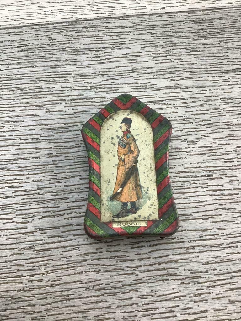 Oud zeldzaam miniatuur metalen doosje periode 1910, Verzamelen, Blikken, Ophalen of Verzenden