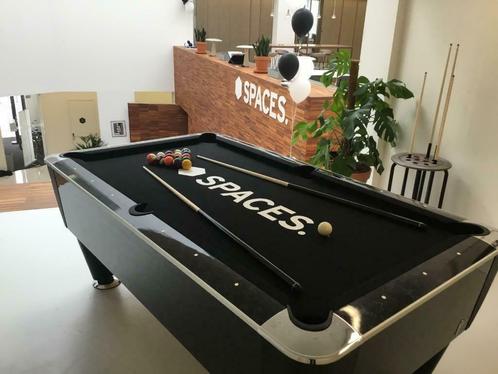 billard américain Avec tapis Neuf, Lustre De Billard Et Deux