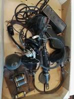 Antieke koptelefoons met onderdelen, Ophalen