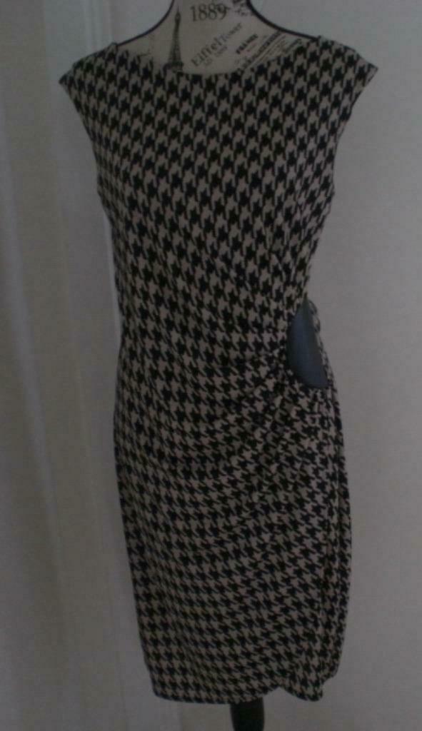 Robe Noire/ beige. Marque "Promod" taille 40, Vêtements | Femmes, Robes, Porté, Taille 38/40 (M), Autres couleurs, Enlèvement ou Envoi