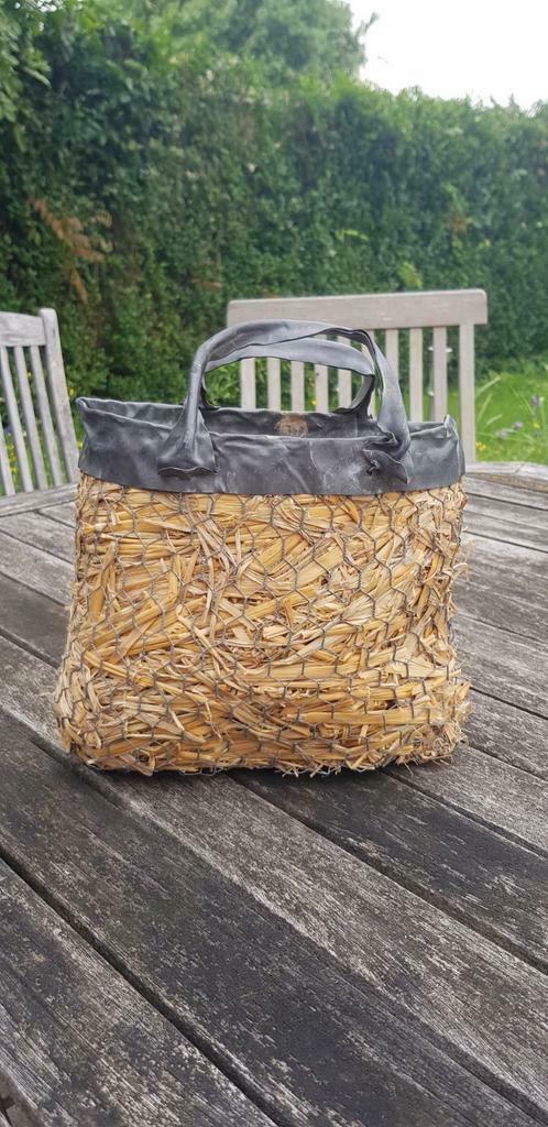 Decoratief tasje om gedroogde bloemen in te zetten., Enlèvement ou Envoi, Comme neuf