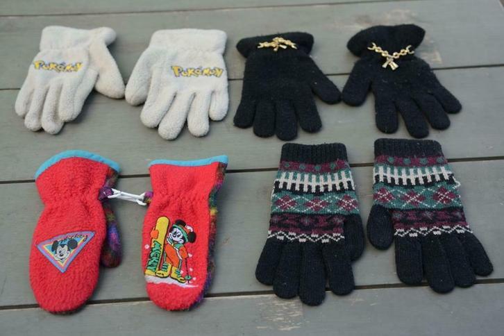 Handschoenen en wanten voor kinderen, 4 paar, maat 1 maat en, Kinderen en Baby's, Kinderkleding | Mutsen, Sjaals en Handschoenen