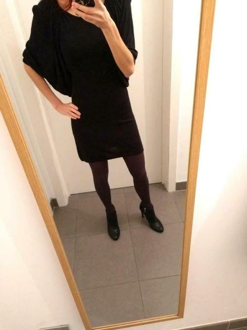 Hippe zwarte winterjurk met vleermuismouwen, Kleding | Dames, Jurken, Zo goed als nieuw, Maat 34 (XS) of kleiner, Zwart, Boven de knie