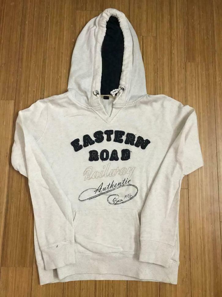 pull à capuche blanc, Enfants & Bébés, Vêtements enfant | Taille 170, Utilisé, Fille, Pull ou Veste, Enlèvement ou Envoi