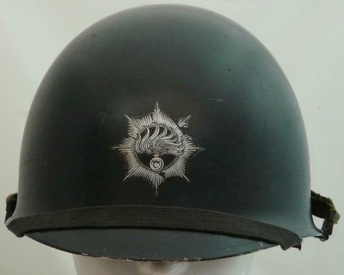 Helm type: M53, Korps Rijkspolitie, met binnenhelm, 1973.(1), Verzamelen, Overige Verzamelen, Gebruikt, Ophalen of Verzenden