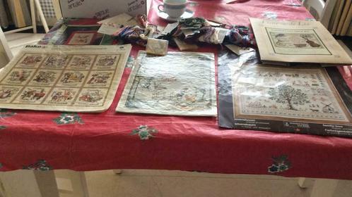 Diverse patronen en naaigaren om goedkoop te handwerken, Hobby en Vrije tijd, Overige Hobby en Vrije tijd, Ophalen of Verzenden