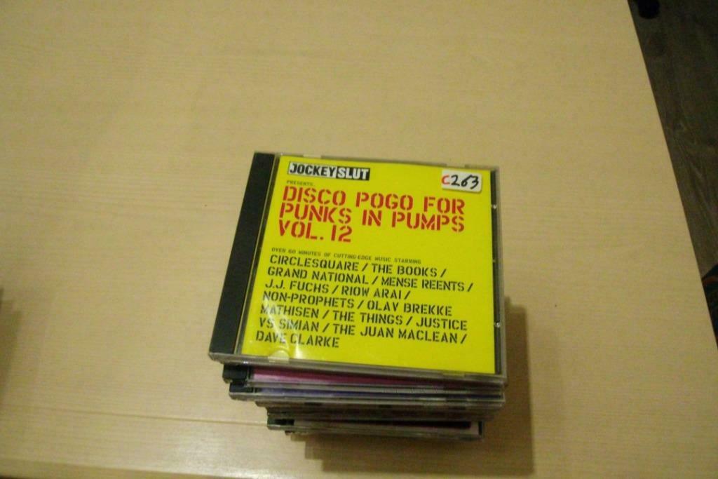 disco pogo for punks in pumps, Ophalen of Verzenden