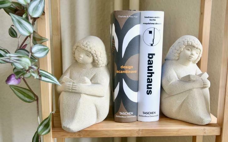 2 statues en pierre Stone Art (Marbell), Verzamelen, Beelden en Beeldjes, Zo goed als nieuw, Mens, Ophalen of Verzenden