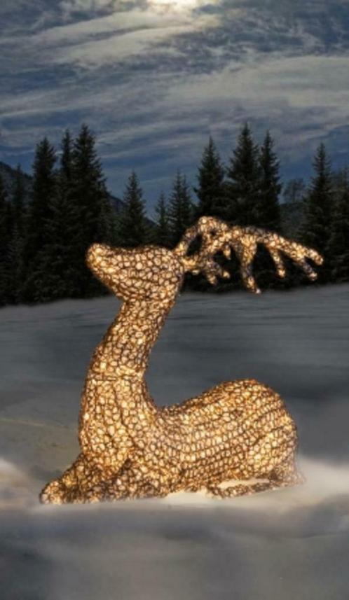 Exclusief Groot Liggend Led-Rendier In Glasoptiek. 400 Led's, Diversen, Kerst, Nieuw, Ophalen of Verzenden