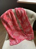 Foulard, Neuf