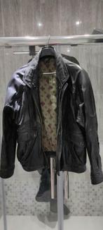 Blouson en Cuir, Ophalen, Gedragen, Zwart