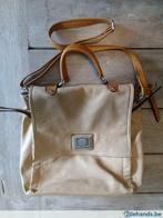 Leuke en comfortabele beige tas, Handtassen en Accessoires, Tassen | Damestassen, Ophalen of Verzenden, Gebruikt, Beige, Handtas