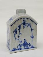 Mooie theebus in porselein - decor strobloemen - 18/19de E, Antiek en Kunst, Ophalen of Verzenden