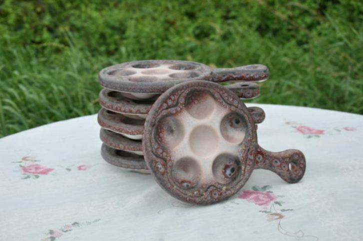 §  6 plats avec manche pour escargots vallauris austruy, Antiek en Kunst, Antiek | Keramiek en Aardewerk, Ophalen of Verzenden
