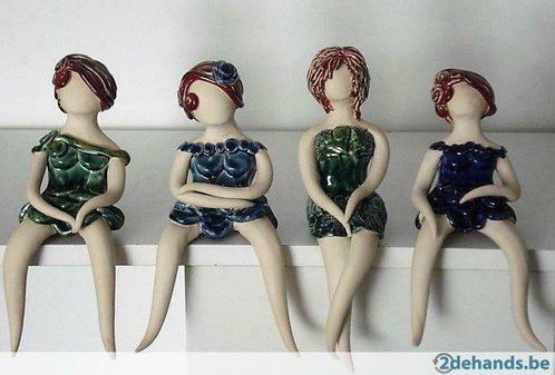 Jolanda Nabben, Zittende vrouwtjes, Antiek en Kunst, Antiek | Keramiek en Aardewerk