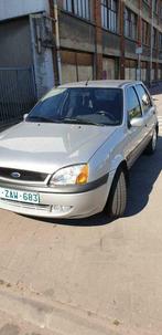 Ford fiesta 2002 1.3 essence, Boîte manuelle, Argent ou Gris, 5 portes, Euro 4