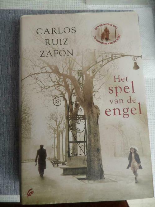 keuze 2 boeken Carlos Ruiz Zafon, Boeken, Romans, Zo goed als nieuw, Verzenden
